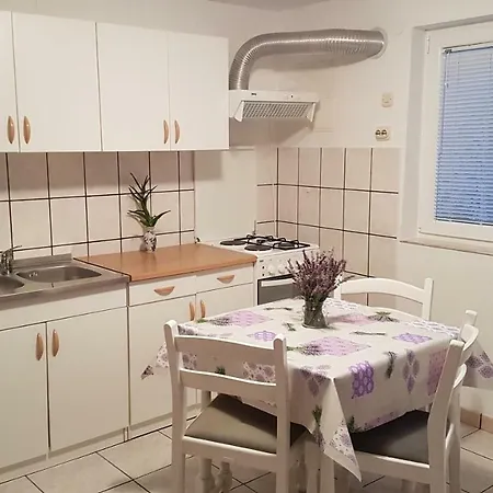 Dragica Novi Vinodolski